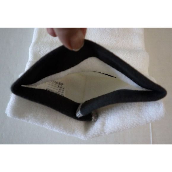 Nike AC2088 101 Unisex Sz Medium White 100% Cotton Fundamental Towel 14" x 32" - Picture 5 of 5